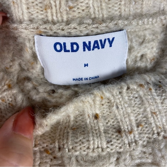 Old Navy Ruffle Sleeve Chunky Knit Oatmeal Sweater size Medium M 742590 - Picture 7 of 9